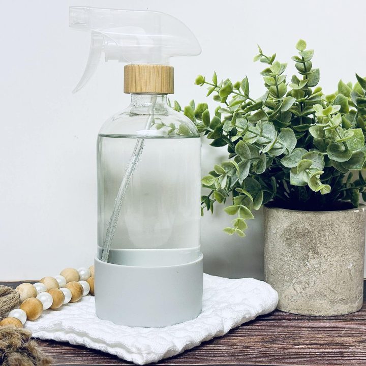 How to make your own natural glass cleaner